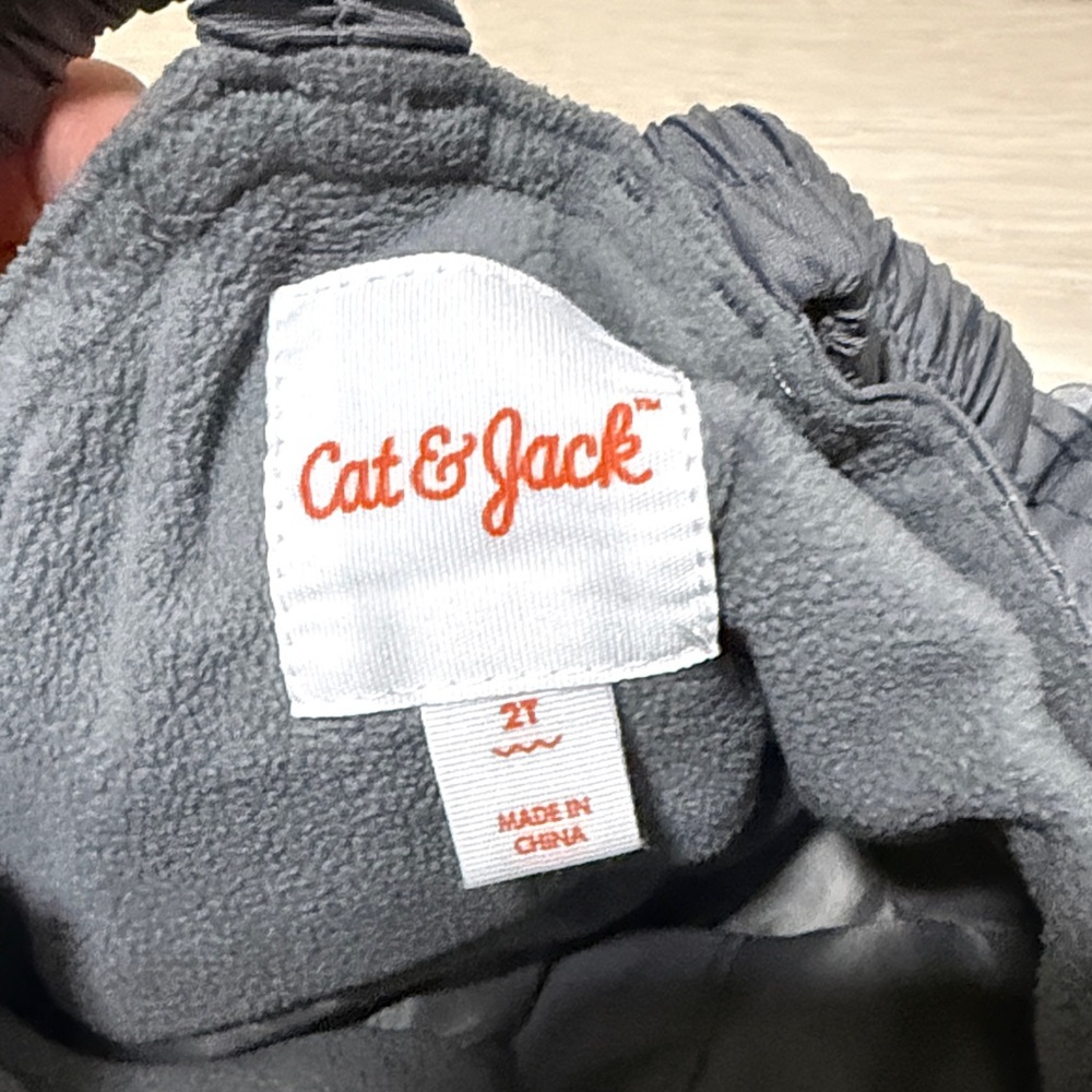 ✨ Cat & Jack Kids Dark Gray Overalls Snow Bib - Picture 2 of 4